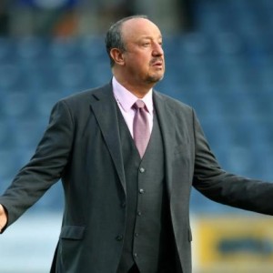 没人没钱胜利不再 刚开好头的贝尼特斯又掉坑里了